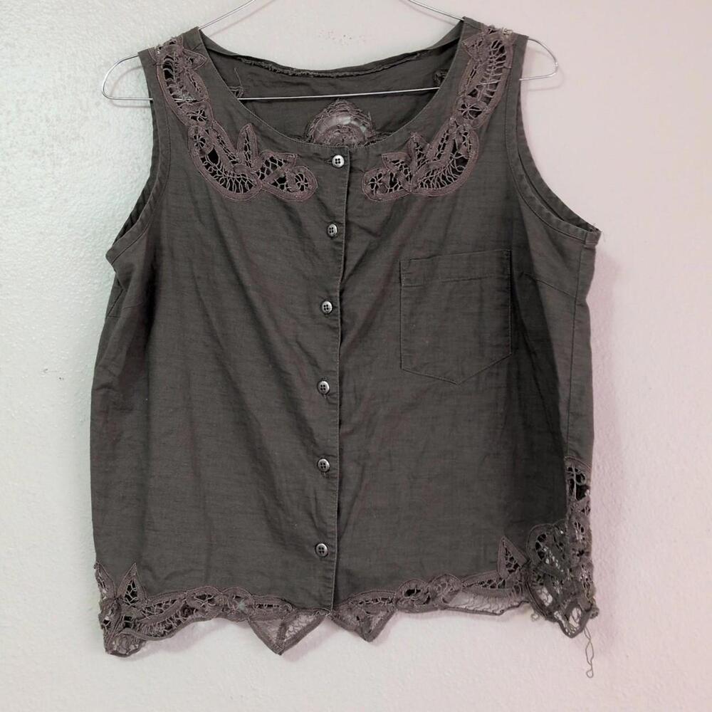 1990s Vintage Lace Trim Sleeveless Button Front Tank